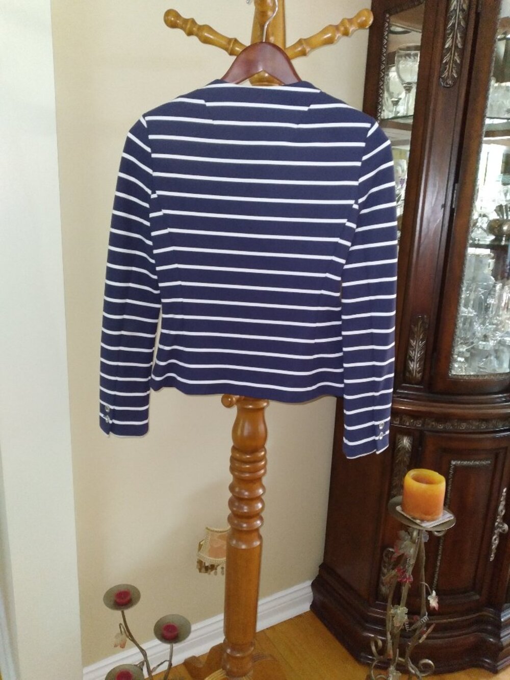 Elegant Classy Jacket, Banana Republic, Size - 0P - Picture 3 of 6